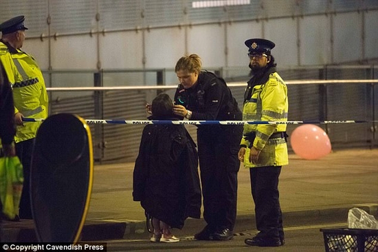 Kinh hoàng và ám ảnh vụ nổ sân vận động Manchester Arena