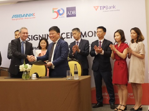 TPBank tăng sức mạnh tín dụng với hạn mức tài trợ thương mại 30 triệu USD từ ADB