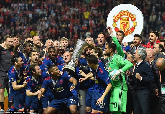 Hạ gục Ajax, Man Utd vô địch Europa League!
