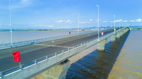 Đường đạt tiêu chuẩn cấp 3 đường đồng bằng, tốc độ thiết kế là 80km/giờ