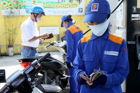 Ngày mai, Petrolimex giảm giá dầu diezen 500 đồng/lít