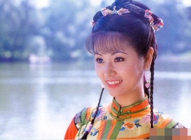 Thế nhưng cuối cùng, người đẹp may nhắn nhận được vai chính Hạ Tử Vy 