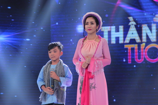 NSND Thu Hiền đánh giá Gia Bảo là một thí sinh có chất giọng mạnh mẽ nhưng thiếu sự mềm mại. Còn Cẩm Ly nhận xét ở những nốt cao,Gia Bảo đã hát rất tốt và sáng. Nữ giám khảo nhận ra cách hát ngắt câu của thí sinh đã làm giảm sự tình cảm khiến tiết mục thiếu hoàn hảo.