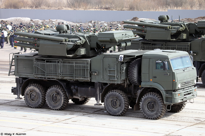 Tổ hợp phòng không tích hợp Pantsir-S1 là sự kết hợp độc đáo giữa pháo tốc độ cao và tên lửa tầm thấp.