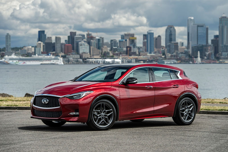 8. Infiniti QX30 (giá khởi điểm: 29.950 USD).