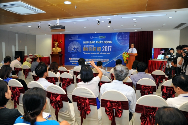 Buổi lễ thu hút rất đông các nhà khoa học, các nhà tài trợ, phóng viên báo chí, truyền hình, các doanh nghiệp, cá nhân hoạt động trong lĩnh vực Công nghệ thông tin, Khoa học công nghệ, Y dược, Môi trường cùng đông đảo bạn trẻ và công chúng yêu thích CNTT.