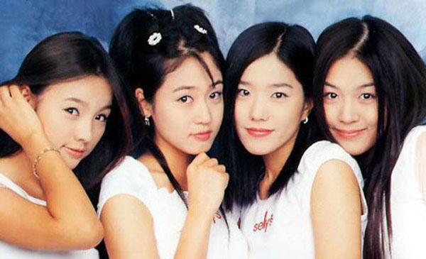 Sung Yuri cùng nhóm nhạc Fin.K.L