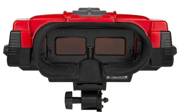Virtual Boy – Mỏi mắt, đau đầu, chóng mặt, buồn nôn: là những gì người ta miêu tả về Virtual Boy, hơn thế nữa thiết bị chơi game từ Nintendo này chỉ hỗ trợ vài trò chơi trong toàn bộ quãng thời gian nó xuất hiện. Với giá thành 180 USD vào năm 1995, Virtual Boy bị khai tử chỉ một năm sau đó. 