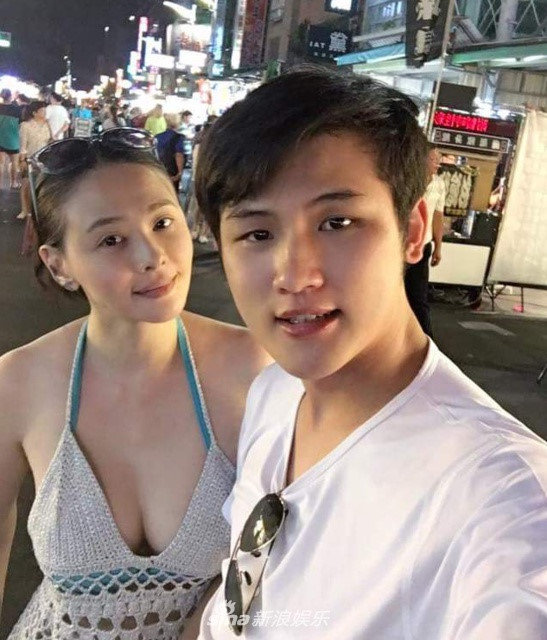 Tiêu Thục Thận 41 tuổi và bạn trai kém 15 tuổi.