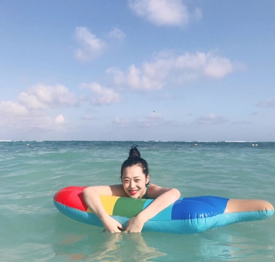 Sulli hiện đang có kỳ nghỉ tại Cuba