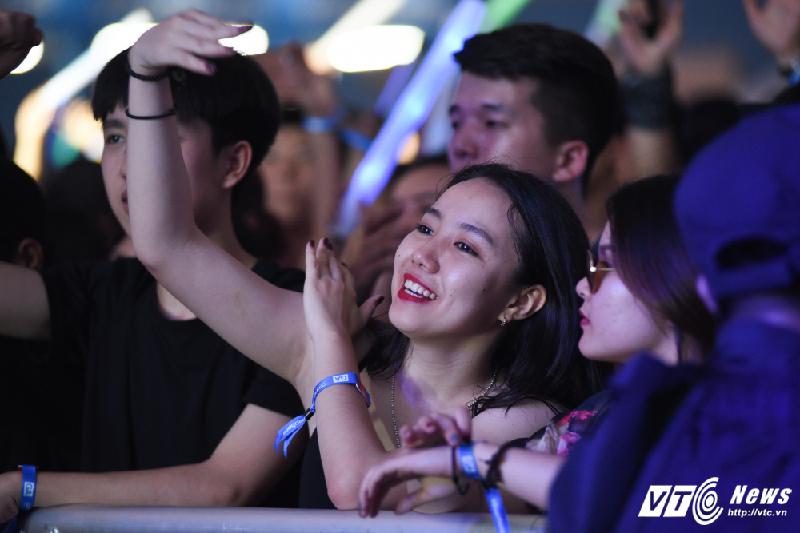 EDM - Electric Dance Music đang là một trong những dòng nhạc thời thượng. (Ảnh: Tùng Đinh)