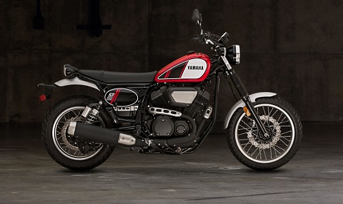 Giá: 8.700 USD (194 triệu đồng)  Yamaha SCR 950 mang hơi hướng phong cách retro cổ điển. Được trang bị động cơ V-Twin, góc nghiêng 60 độ, dung tích 942cc, làm mát bằng gió, cho công suất tối đa 49 mã lực. Dễ điều khiển, phong cách cổ điển, và mức tiêu thụ nhiên liệu 51 mpg, SCR là một chiếc xe đáng để sở hữu trong năm 2017.