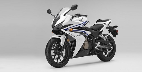 Giá: 6.500 USD (147 triệu đồng)  Chiếc sportbike hạng trung của Honda, CBR500R, là một trong những cỗ máy tuyệt vời cho tay đua lần đầu tiên cũng như những người đam mê dày dạn. Nó được đánh giá cao về sự nhanh nhẹn, mức giá thấp, và xử lý chắc chắn.  Sử dụng động cơ dung tích 471 cc, hệ thống treo rất thoải mái và phù hợp. Bạn có thể sử dụng chiếc xe xung quanh thị trấn hoặc trong các hẻm núi. Chiếc CBR500R 2017 được hưởng lợi từ một số thay đổi đáng kể trong năm ngoái bao gồm một hệ thống treo có thể điều chỉnh, phong cách mới, và cả một ống xả mới.