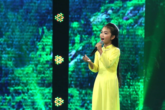 Không đóng khung trong dòng nhạc Dân ca Nghệ Tĩnh, Quỳnh Như còn cho thấy nỗ lực tìm tòi học hỏi những dòng nhạc khác. Điển hình là ở vòng Dân Ca 3 Miền, ca khúc Dáng đứng Bến Tre đã được cô bé thể hiện bằng chất giọng ngọt ngào hệt như một cô gái miền Nam. Còn trong màn Song Đấu với Linh Phương qua ca khúc Về quê, Quỳnh Như cũng đã thể hiện rất tốt ca khúc mang âm hưởng chèo, mặc dù là người miền Trung.