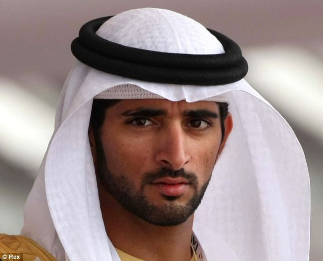 Cuộc sống nằm mơ cũng khó thấy của Thái tử Dubai hình ảnh 2 Chàng trai 34 tuổi này có 5,1 triệu người theo dõi trên Instagram - nơi anh đăng những bức ảnh cho người hâm mộ thấy một phần cuộc sống đáng mơ ước của hoàng gia. Ảnh: Daily Mail.