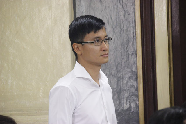 Đại gia nhiều lần xuất ngoại cùng hoa hậu Phương Nga?