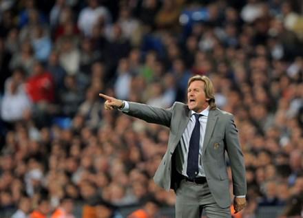 Bernd Schuster, 57 tuổi, Malaga. Thành tích nổi bật: một danh hiệu La Liga (với Real Madrid mùa 2007-08). HLV hay nhất La Liga 2006.