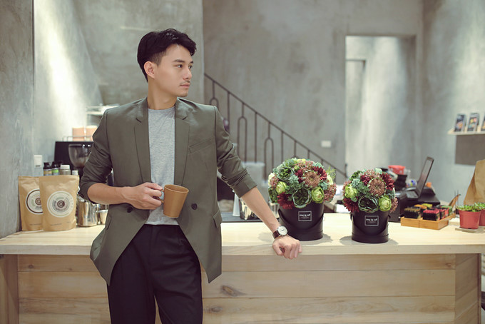 Chia sẻ về cuộc sống sau vai diễn, Anh Dũng cho biết anh được nhiều người kết bạn trên mạng xã hội, nhận được sự quan tâm của công chúng, cùng lời mời cho hàng loạt dự án mới. Tuy nhiên, nam diễn viên vẫn chưa dám nhận mình đã nổi tiếng. Anh vui khi nhiều người nhớ mặt, gọi tên nhưng chỉ coi đó đơn giản như phản hồi của khán giả dành cho vai diễn của mình.