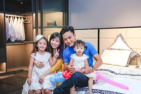 Hồng Đăng, sao Việt Rộng rãi, thoáng đãng và tinh tế là những từ người xem miêu tả nhà đẹp của Hồng Đăng.