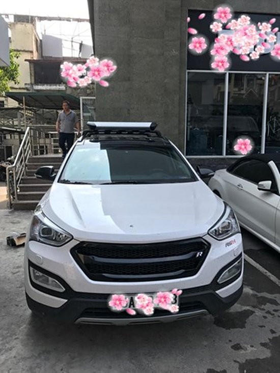 Hồng Đăng, sao Việt Chiếc xế hộp trắng muốt tiền tỷ này được Hồng Đăng ‘khoe’ trên trang cá nhân.