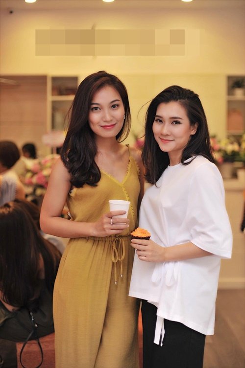 Khánh Trang, Ngọc Diệp, Hữu Bằng, BTV, MC