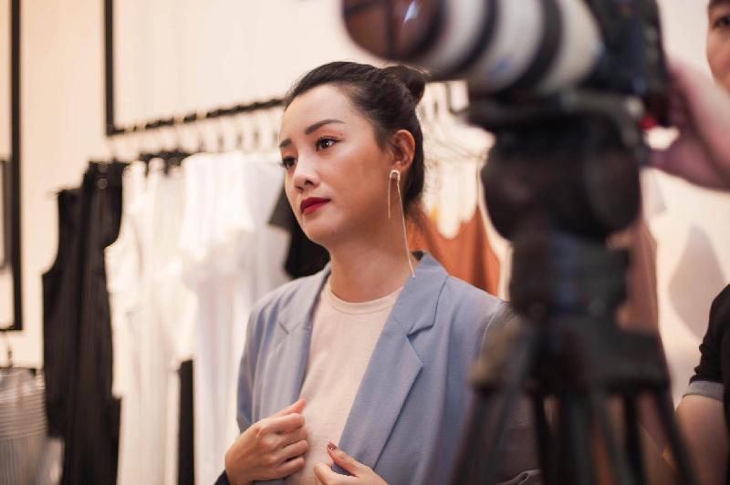 MC Quỳnh Chi và Thùy Dung.