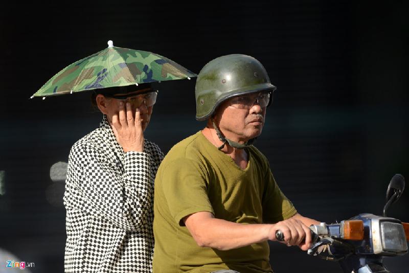 Có người nhân dịp này được khoe 