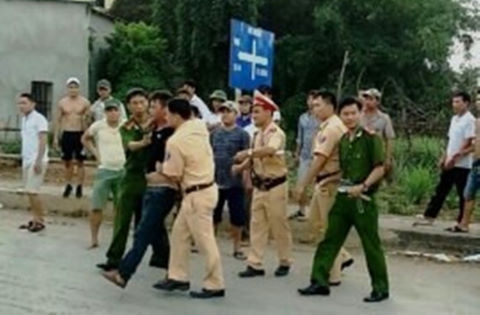 Bác thông tin Cảnh sát để mặc côn đồ đánh người vi phạm Luật Giao thông