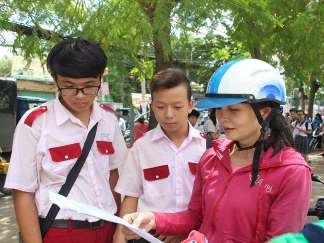 Giáo viên cũng 'mếu' khi giải đề toán thi lớp 10
