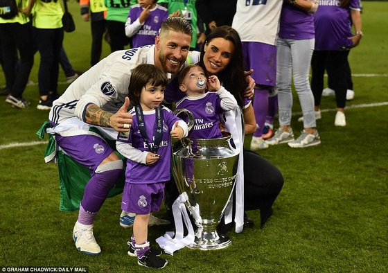 Ramos lưu giữ khoảnh khắc đặc biệt cùng người thân