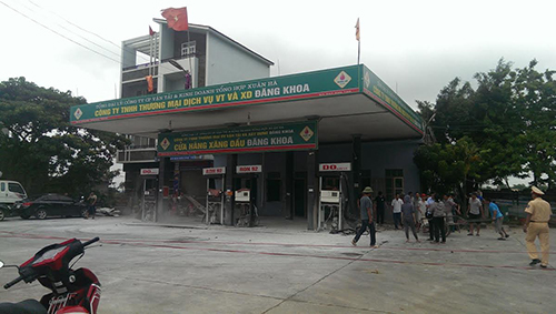 Nổ lớn tại cây xăng, 4 trụ bơm vỡ nát