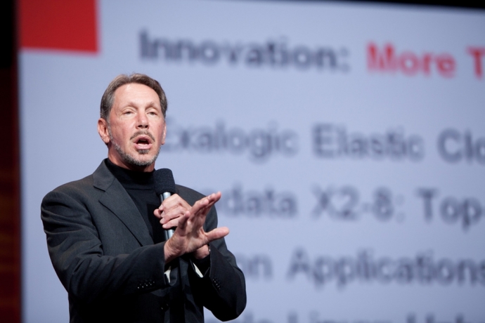  7. Larry Ellison - 52,28 tỷ USD  Lần đầu tiên Larry Ellison xây dựng một công ty phần mềm đã trở lại vào năm 1977 khi ông đồng sáng lập của Software Development Laboratories. Đây chính là cơ hội khiến ông được dự án 