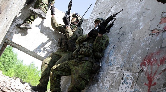 NATO rầm rập điều động binh lực, Nga &quot;mất ăn mất ngủ&quot;