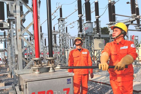 Điện tiêu thụ tăng cao kỷ lục, đe dọa nguy cơ quá tải