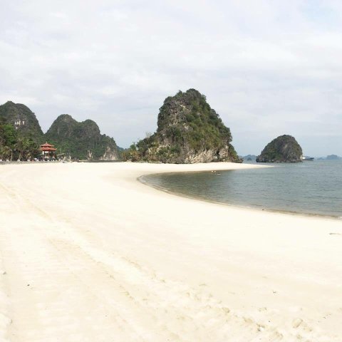 Bãi tắm Lương Ngọc