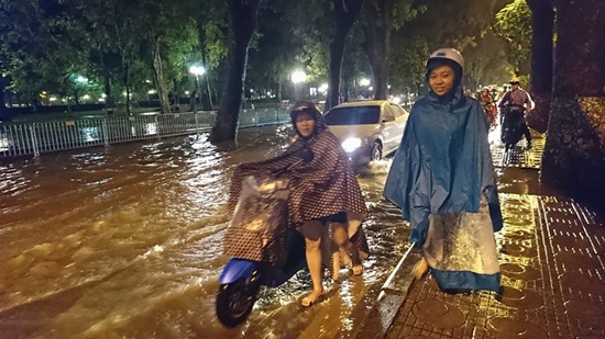 mưa ngập