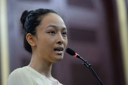 Phương Nga nói làm theo lời xúi của Mai Phương mà bị tội - Ảnh: Hữu Khoa