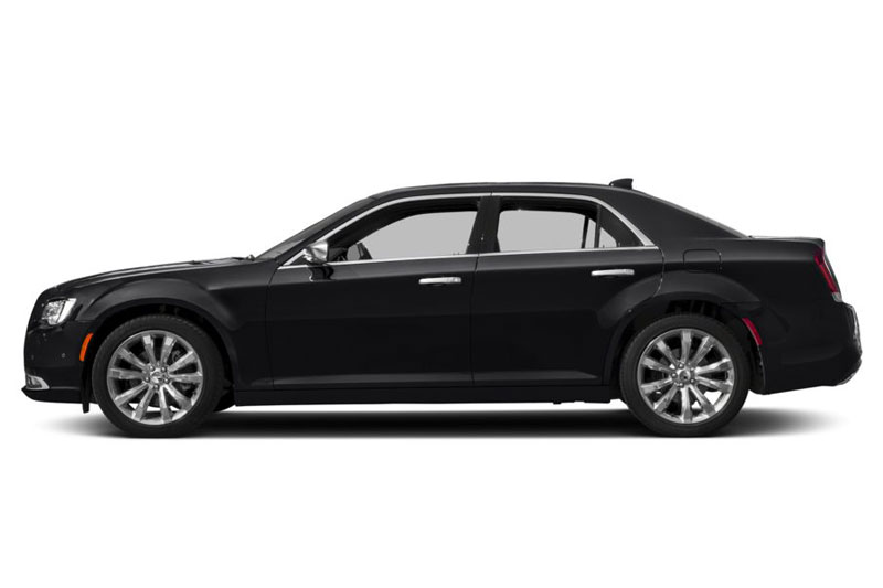 5. Chrysler 300 2017.