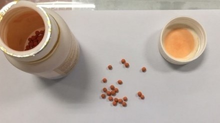 Loại thuốc cam bé Hòa đã uống. Ảnh: Bệnh viện cung cấp.