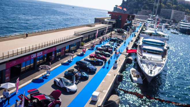 Hội chợ của người giàu tại Monaco. Ảnh: Forbes.