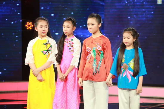 Kết thúc đêm thi thứ 2 của vòng Hát Cùng Khách Mời, Kim Chi và Thuỳ Dung là hai thí sinh phải rời khỏi cuộc thi. Như vậy, 6 thí sinh xuất sắc giành tấm vé bước vào vòng Bán kết gồm có: Nghi Đình, Quỳnh Như, Minh Chiến, Quang Diễn, Hiền Trân và Linh Phương.