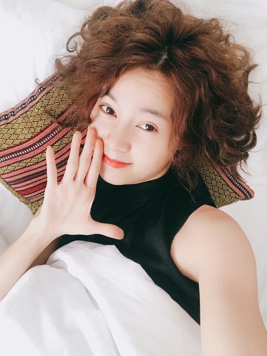 Ninh Dương Lan Ngọc tiết lộ tạo hình trong phim mình đóng được chuyển thể từ bộ phim ăn khách 'She was pretty' của Hàn Quốc.