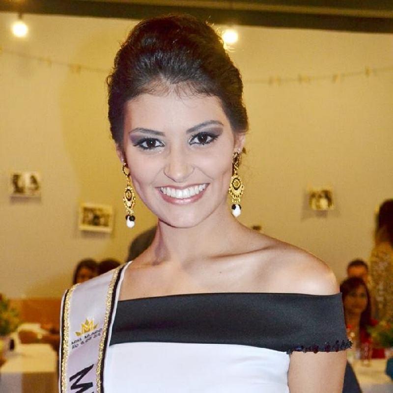 Caroline Venturini cũng là ứng cử viên rất mạnh đến từ Brazil. Cô sở hữu chiều cao 1m71 và hiện đang là sinh viên ngành tâm lý học. 