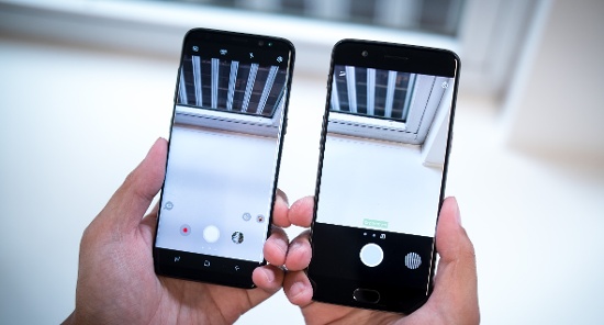 Samsung Galaxy S8 chỉ có duy nhất một camera sau độ phân giải 12MP Dual Pixel với khẩu độ f/1.7, hỗ trợ tính năng OIS và tự động lấy nét. Trong khi camera trước của máy có độ phân giải 8MP có cùng khẩu độ như camera sau cùng tính năng tự động lấy nét. 