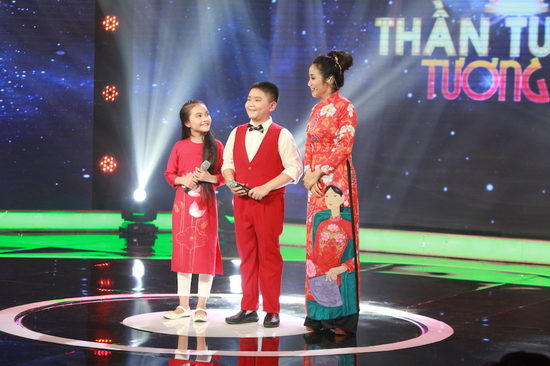 Giám khảo Quang Linh cũng đồng ý với NSND Thu Hiền và cho rằng tuy bài hát không phải âm sắc của Quang Diễn nhưng cậu bé vẫn thể hiện khá đúng chất Dân ca Nghệ Tĩnh. Về phần ca sĩ Cẩm Ly, chị hết lời khen ngợi hai thí sinh đã hoàn thành tốt một ca khúc khó. Nữ ca sĩ cũng tinh ý nhận ra Quang Diễn đã tìm cách khác để xử lý một vài quãng khó trong bài nhưng vẫn trong khuôn khổ cho phép của bài hát.