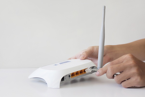Giá cước internet của Việt Nam được đánh giá là thấp hơn các nước trong khu vực đến 30%, các điểm truy cập internet, wifi còn thuận lợi hơn các nước trong khu vực