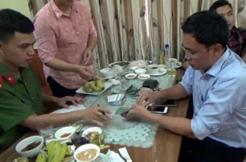 Vì sao Công an Yên Bái bắt giam, khởi tố nhà báo Duy Phong?