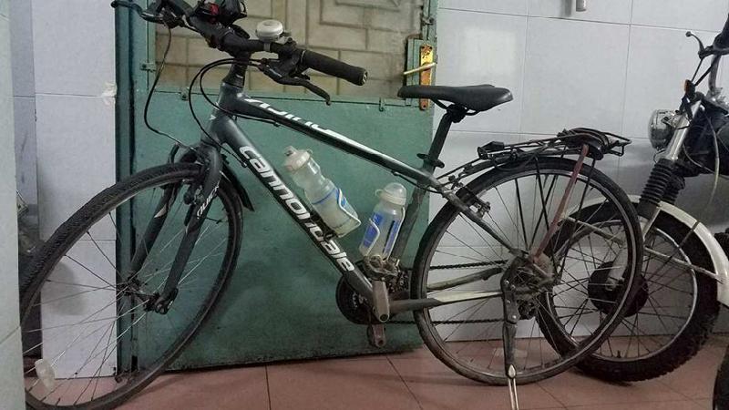 Ly kỳ một ngày công an truy tìm chiếc xe đạp xuyên Việt của cô gái Tây