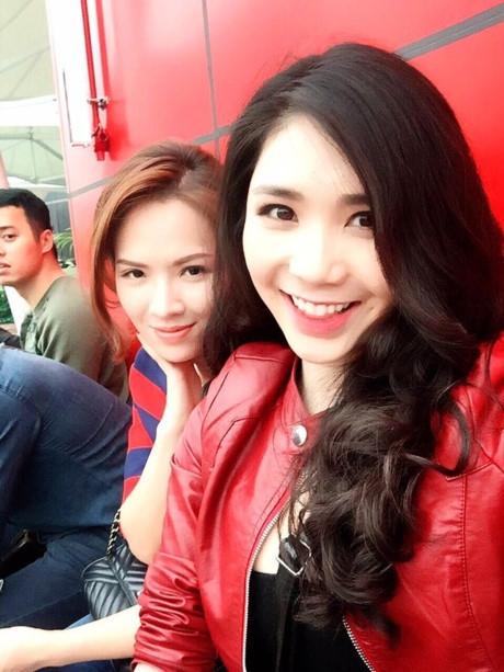 Hiếm có tình địch nào lại có những phút giây vui vẻ như Diễm My (Đan Lê) và Vân Điệp (Thanh Bi).