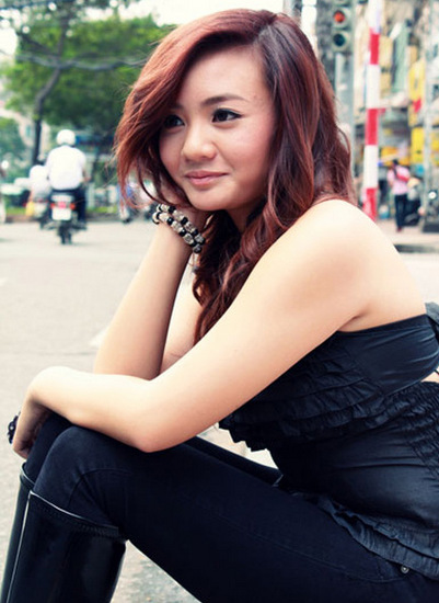 Cô tranh thủ ghé thăm những